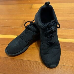 Nike Roshe Running Shoe